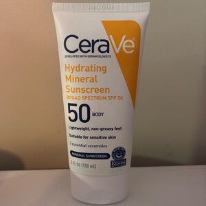 CeraVe Hydrating Mineral Sunscreen SPF 50 - New